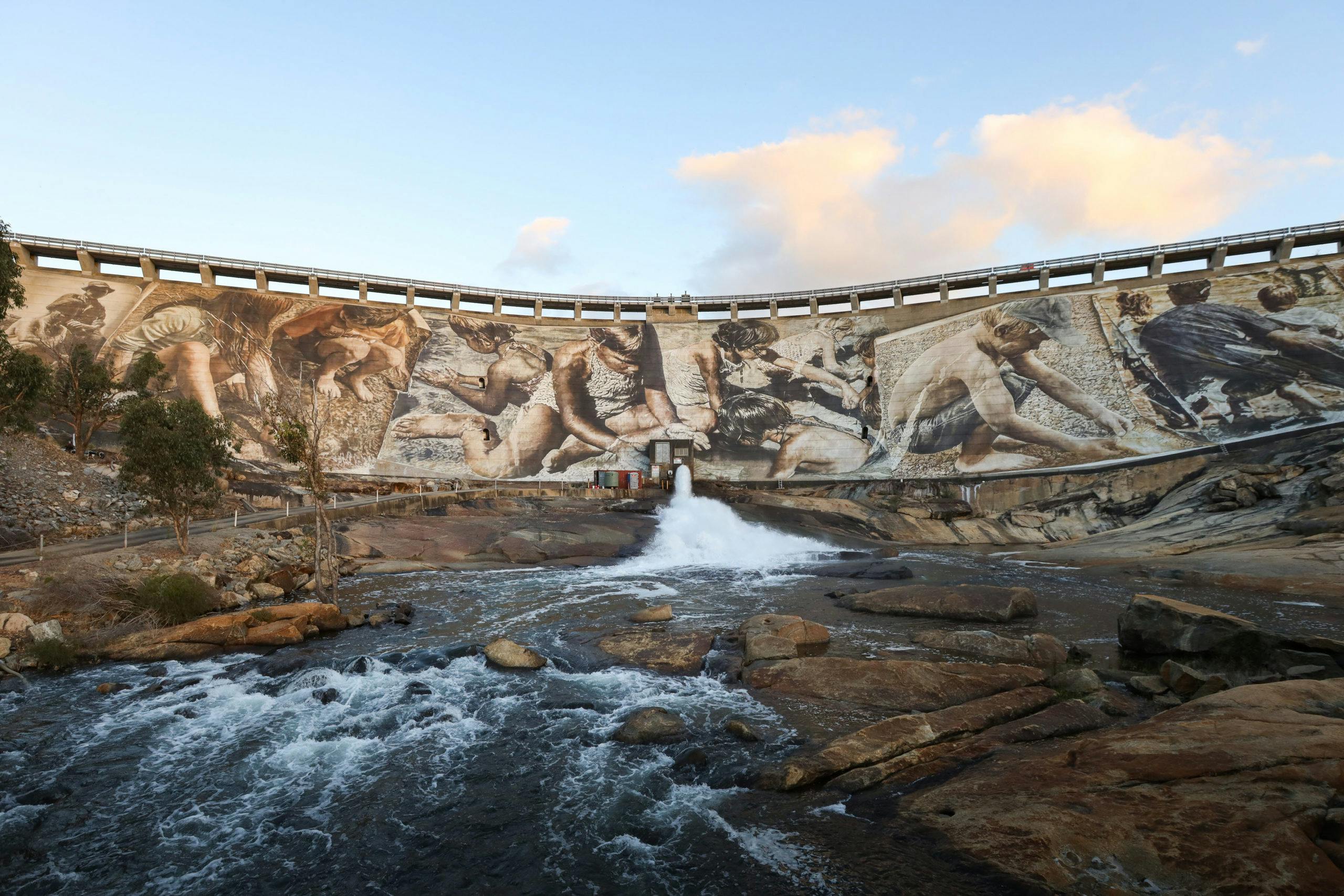 Wellington Dam Mural - image Taj Kempe